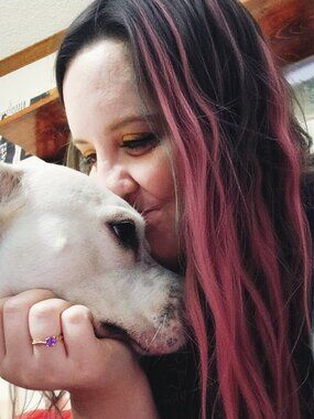 Meet your Posher, Rebecca